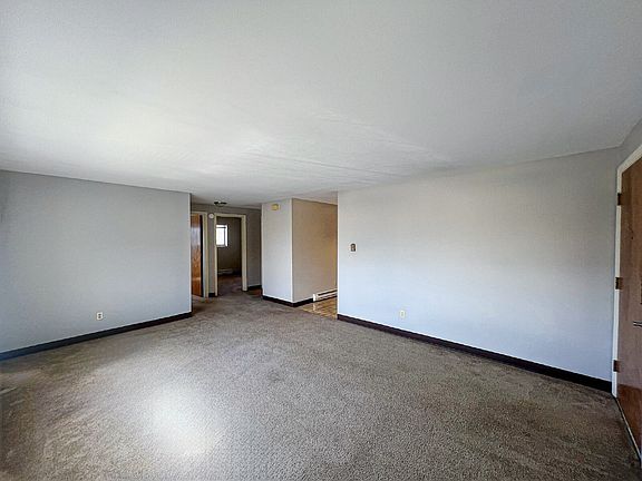 3rd image of 1443 Catherine St APT 5