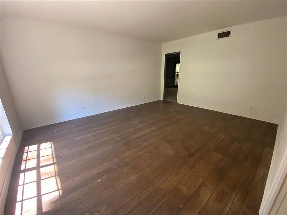 2050 Japonica Ln, Mobile, AL 36693 Zillow