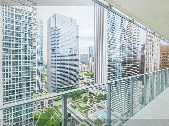 3rd image of 349 E Wacker Dr #1810