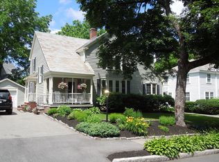 6 Carisbrooke St, Andover, MA 01810