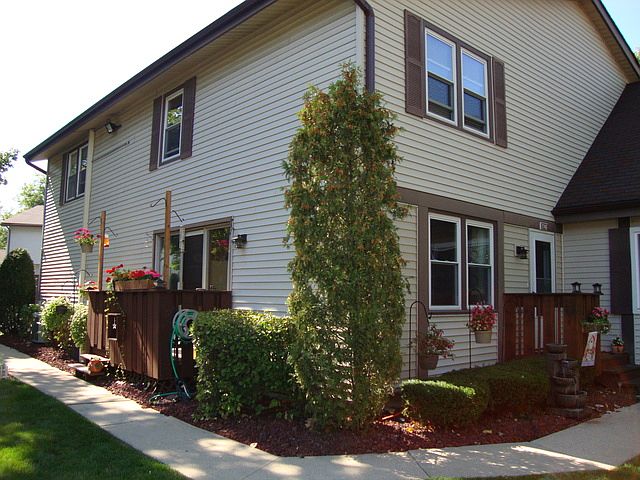 1st image of 7740 W Jefferson Ct