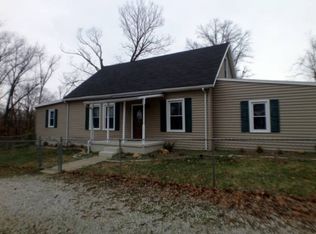 1344 S Yankeetown Rd, Boonville, IN 47601