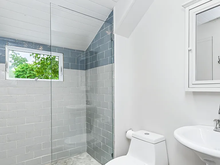 139 Route 114 — Photo 19