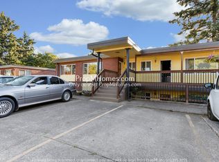 1011 NE 68th Ave, Portland, OR 97213