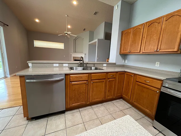 15349 Harvest Blvd — Photo 7
