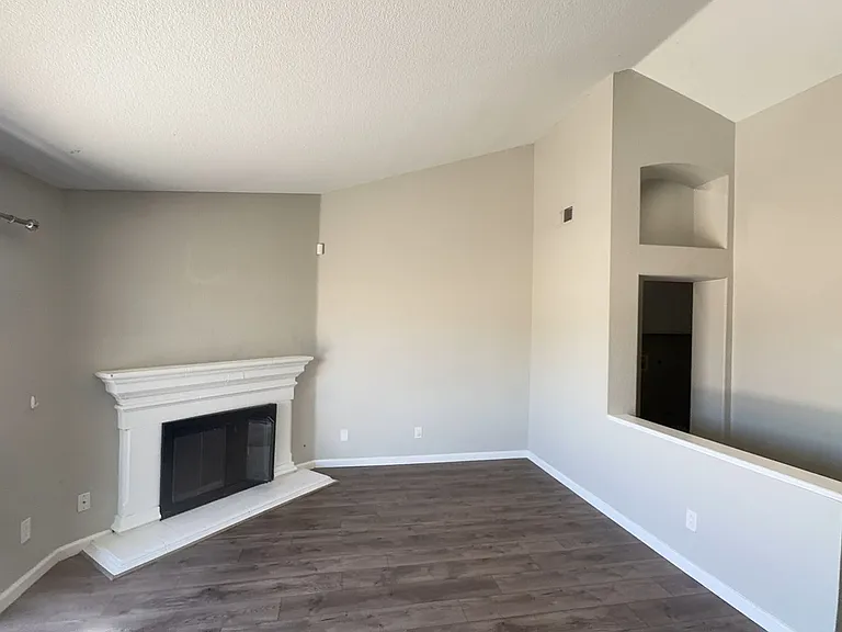 28870 Somme Ct — Photo 4