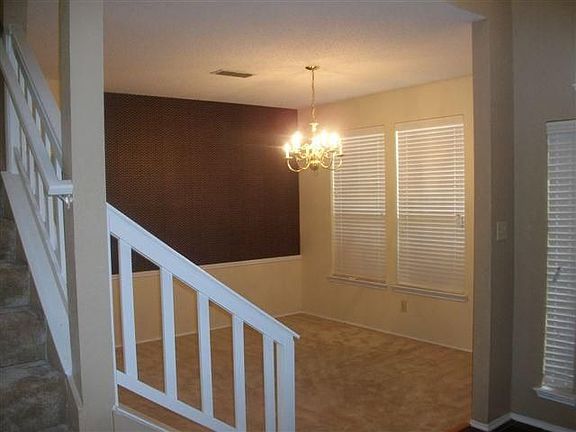 3rd image of 3100 Forest Creek Dr