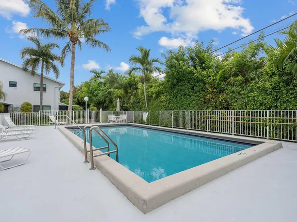 2116 NE 44TH Street, Lighthouse Point, FL 33064