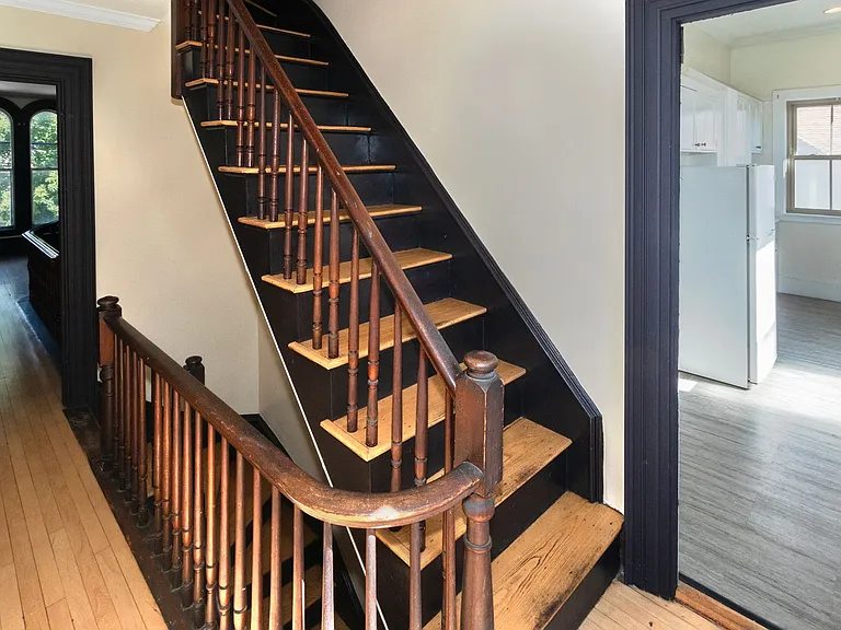 438 State St — Photo 28