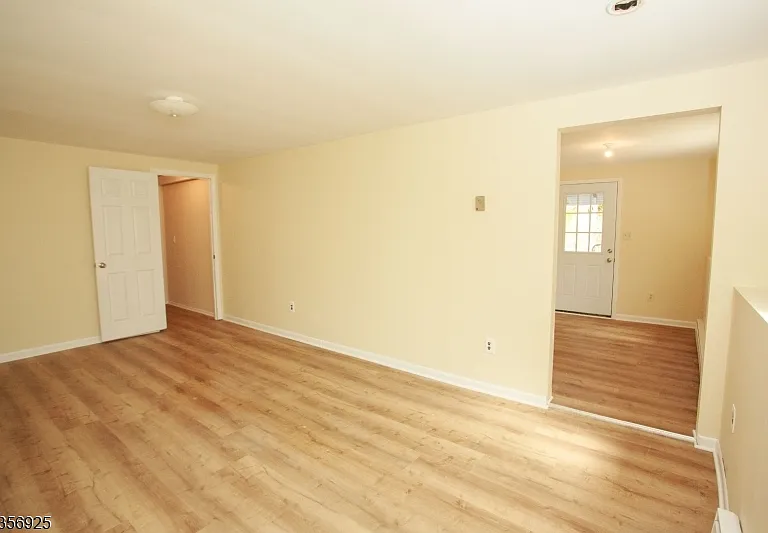 50 Mountain View Ave — Photo 21