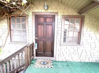 63 N Parkwood Ave, Pasadena, CA 91107
