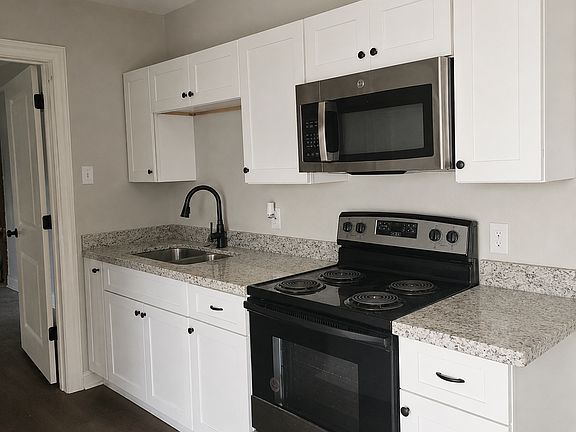 2nd image of 14590 Highway 165 #101