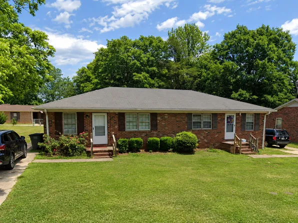 102B Lora Ln, Greenville, SC 29617