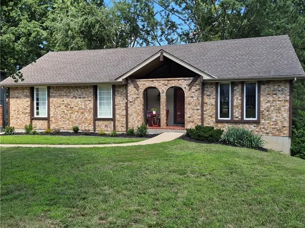 12315 W 100th Pl, Lenexa, KS 66215