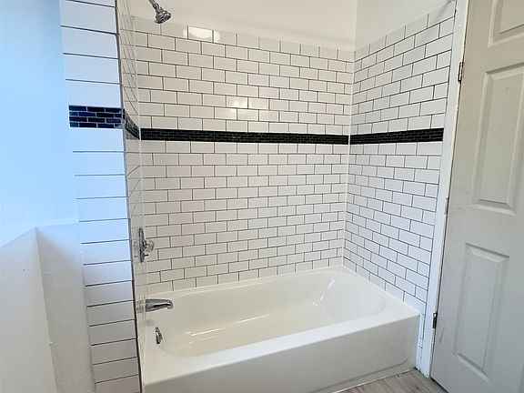 4th image of 2344 Kennedy Blvd #3A