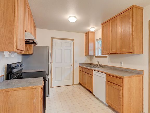 2nd image of 1233 NW Elwha St #1