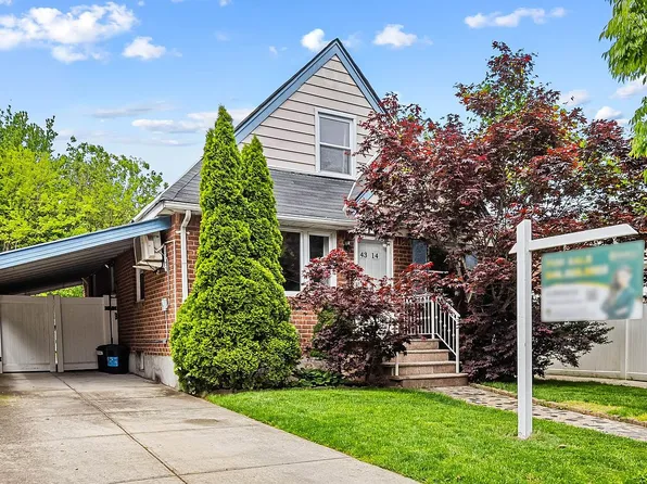 4314 208th St, Bayside, NY 11361