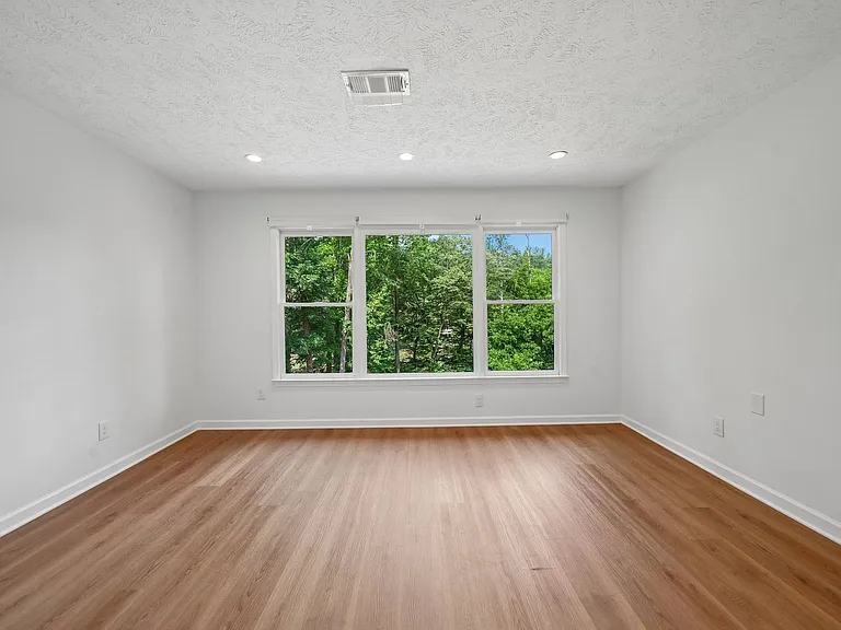 5132 Willow Point Pkwy — Photo 33