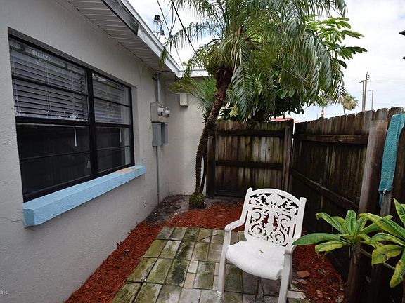 3rd image of 733 S Orlando Ave