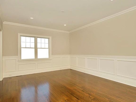 4th image of 149 Lincoln Ave #A