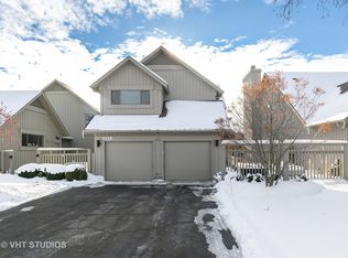 4129 White Ash Rd, Crystal Lake, IL 60014