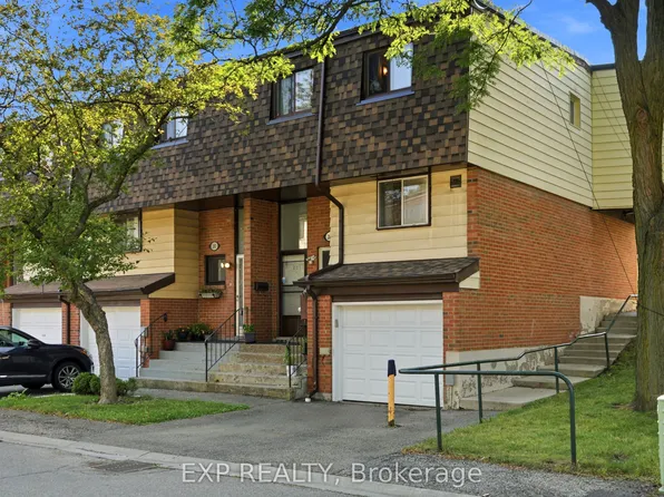 180 Mississauga Valley Blvd #201, Mississauga, ON L5A 3M2