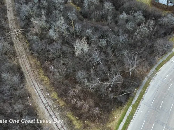 1838 S Warren Ave, Saginaw, MI 48601