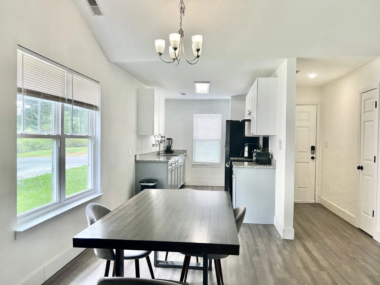 Welcome to your new home in the heart of Charlotte, NC! — Photo 4