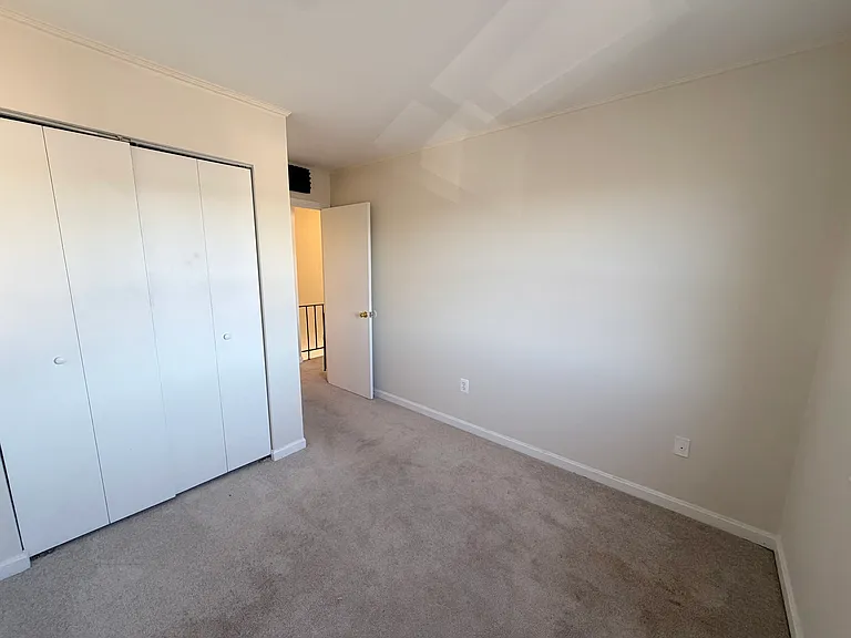 4054 Hanson Oaks Dr — Photo 15