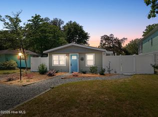 413 Sherrill St, Oak Island, NC 28465