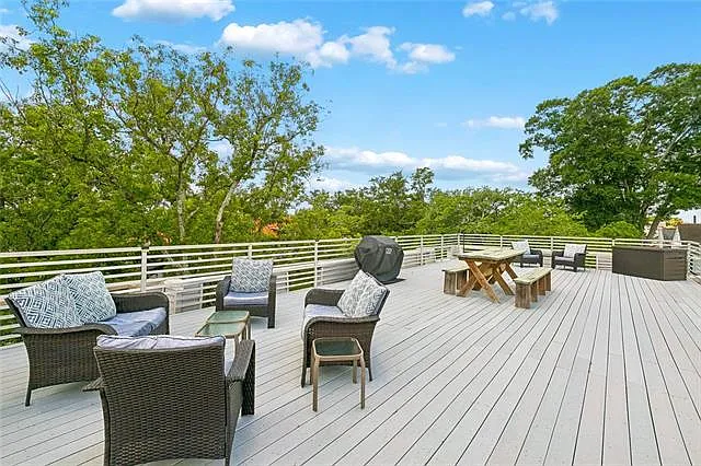 1 bed, 1.0 bath, 670 sqft, $1,550 — Photo 2