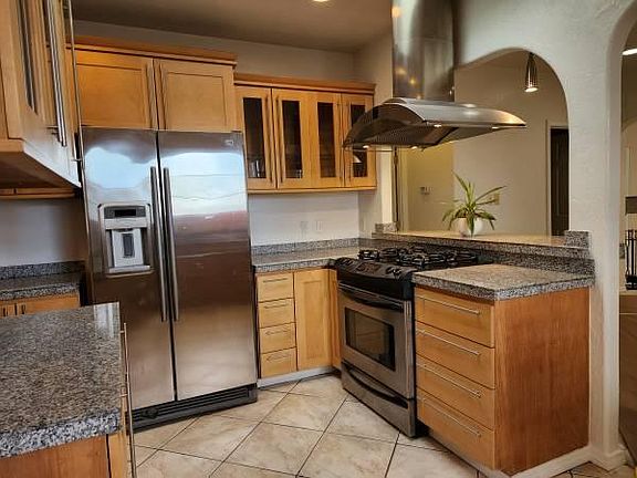 3rd image of 1716 Glenwood Dr