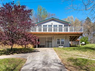 207 Lakeshore Cir, Bumpus Mills, TN 37028