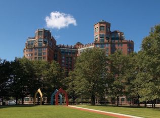10 Rogers St APT 205, Cambridge, MA 02142