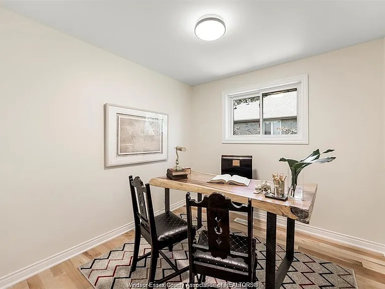 950 Kennedy Dr W — Photo 13