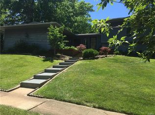 679 Ruthwood Dr, Ballwin, MO 63011