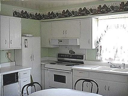 5th image of 1762 S Alvord Blvd