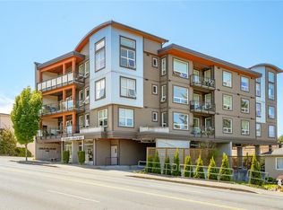1008 Tillicum Rd #403, Esquimalt, BC V9A1Z8