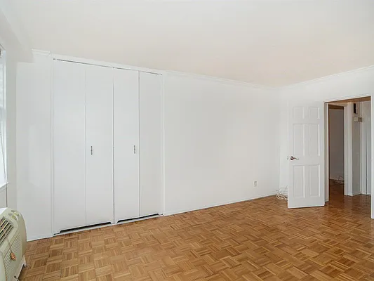 Sold by Robert E. Hill  | media 18