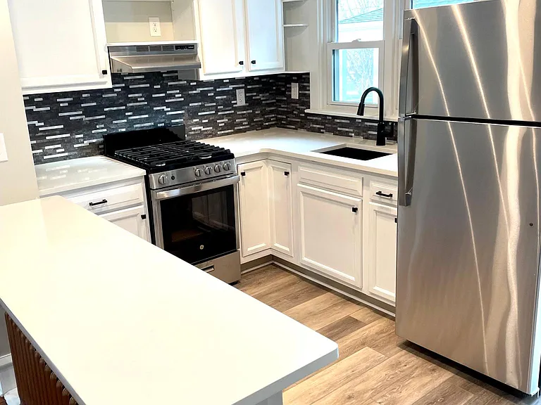 1317 W Broad St #C — Photo 3