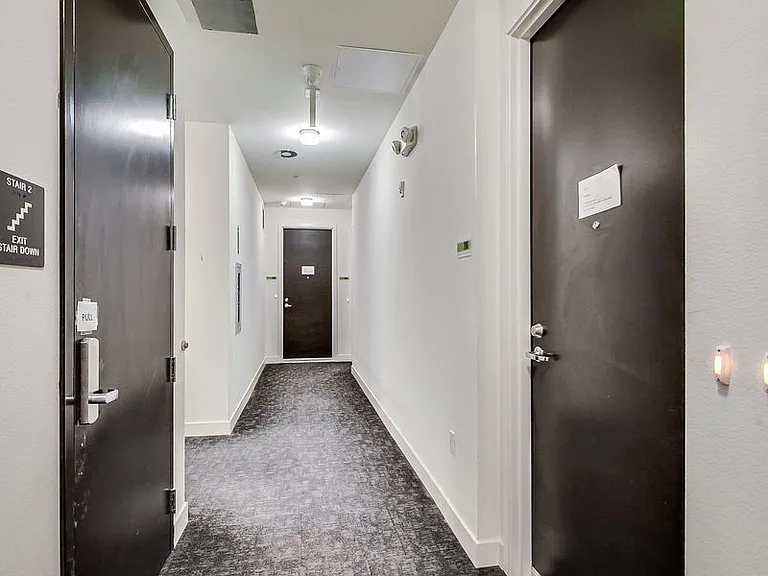 950 Lofts — Photo 132