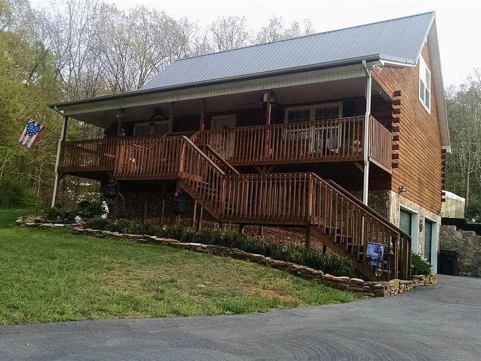 1st image of Lake Park Cir