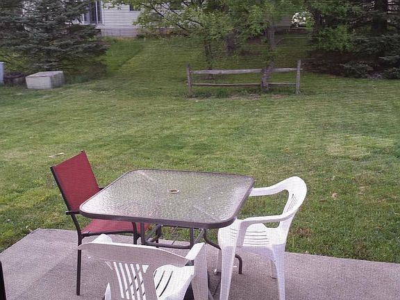 Private patio & Back Yard