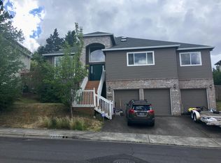 7673 SW Millerglen Dr, Beaverton, OR 97007