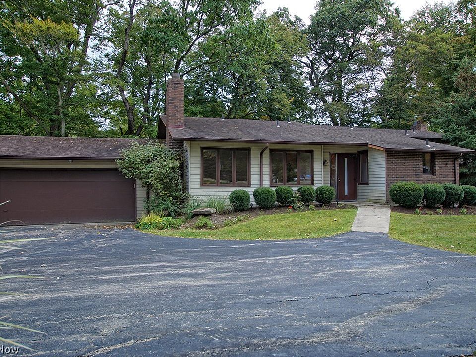 1st image of 3831 Sawbridge Dr