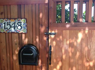 1547 Madrona Dr, Seattle, WA 98122