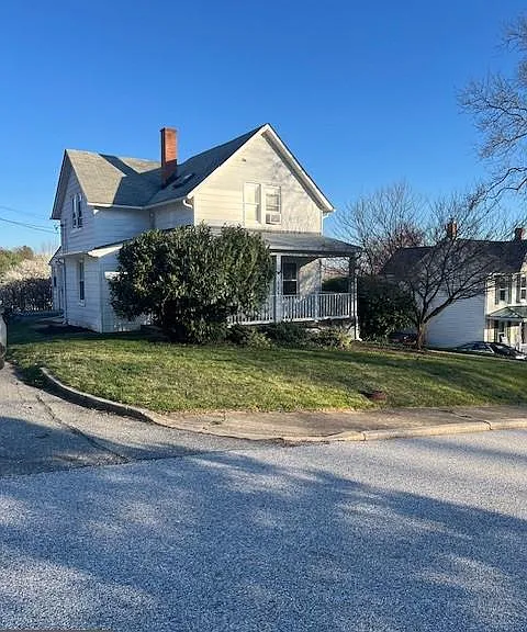 306 Dorsey Ave — Photo 1