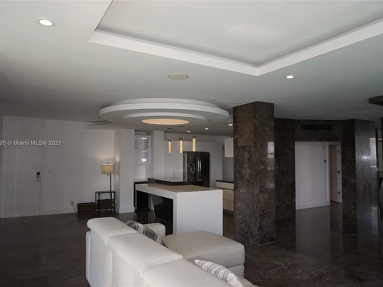 4001 S Ocean Dr #1 — Photo 3