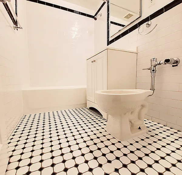 60 Turner Pl #L6 — Photo 12