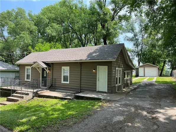 2621 N 81st St, Kansas City, KS 66109